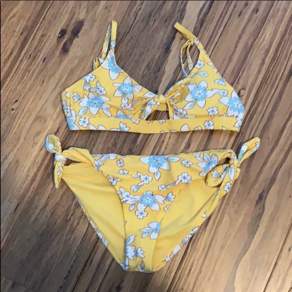 kids tillys floral bikini- 7/8